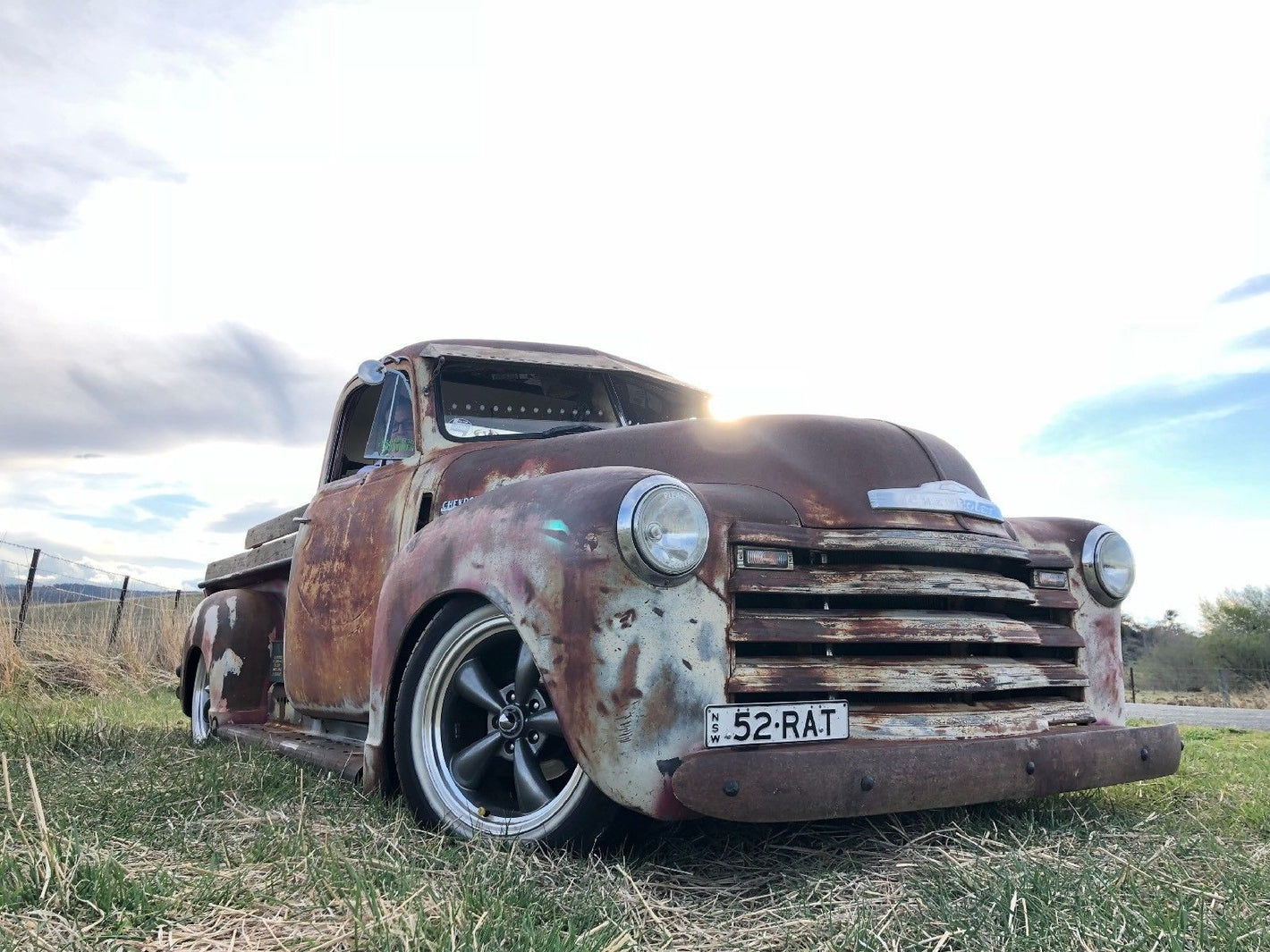 Classic vintage automobile upgraded with removable whitewall tire inserts from Omega Portawalls